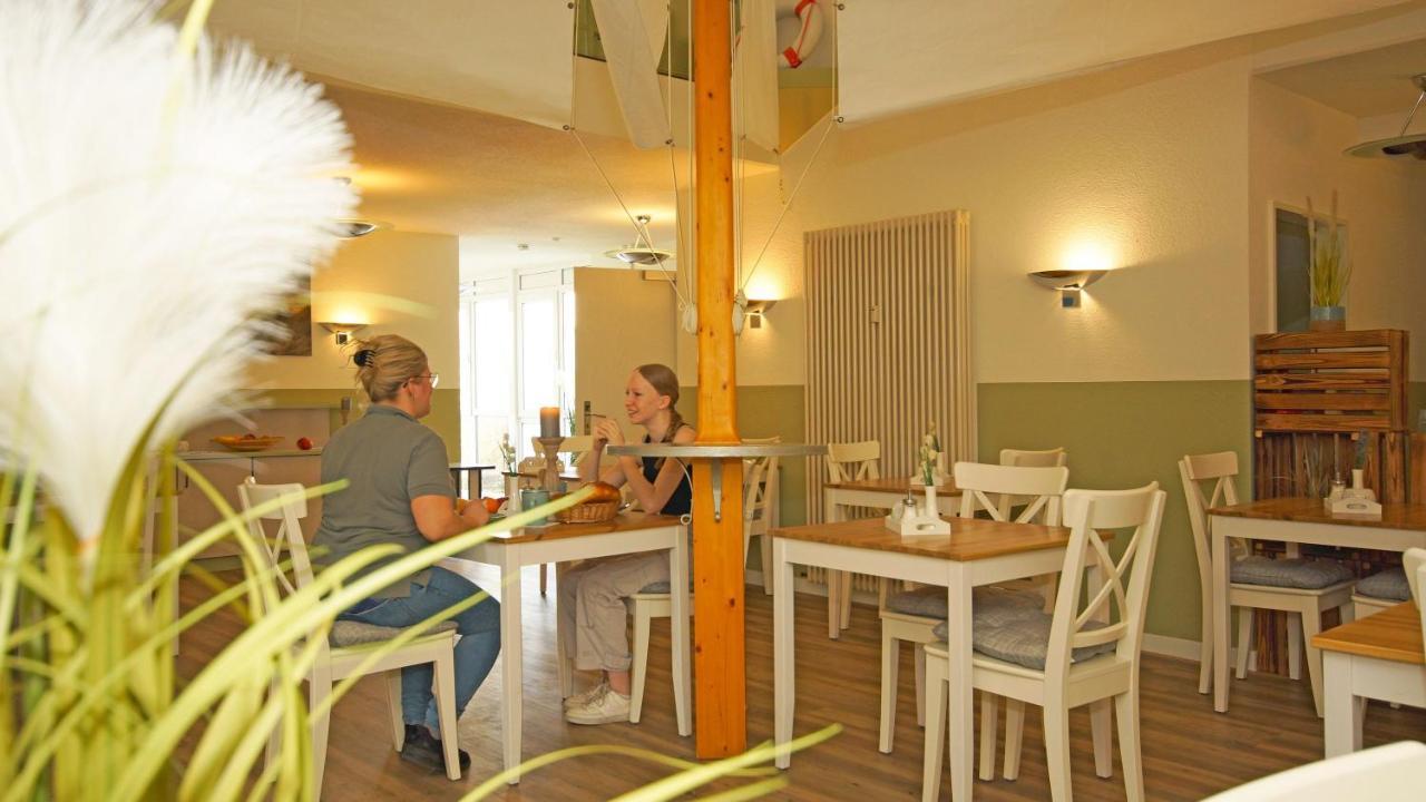 F-1010 Strandhaus Moenchgut Bed&Breakfast Dz 27 Terrasse, Strandnah, Inkl Fruehstueck Lobbe Exterior foto